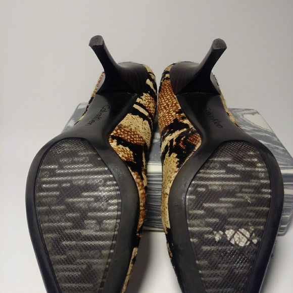 Calvin Klein Dolly Leopard Pumps - Picture 3 of 8